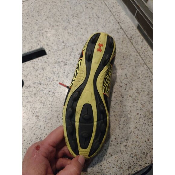Under Armour Yellow Black Youth Kids Size 3 3Y Low Top Soccer Cleats Shoes - Picture 2 of 7